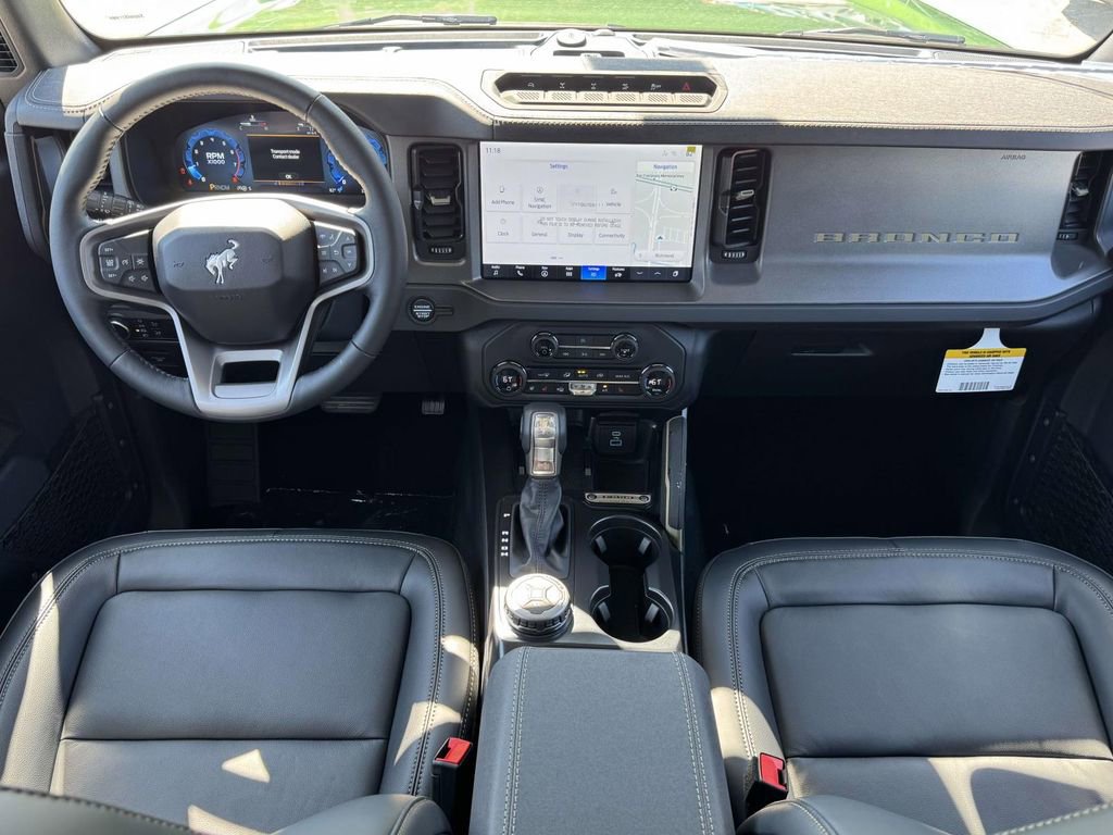 New 2025 Ford Bronco Badlands image 2