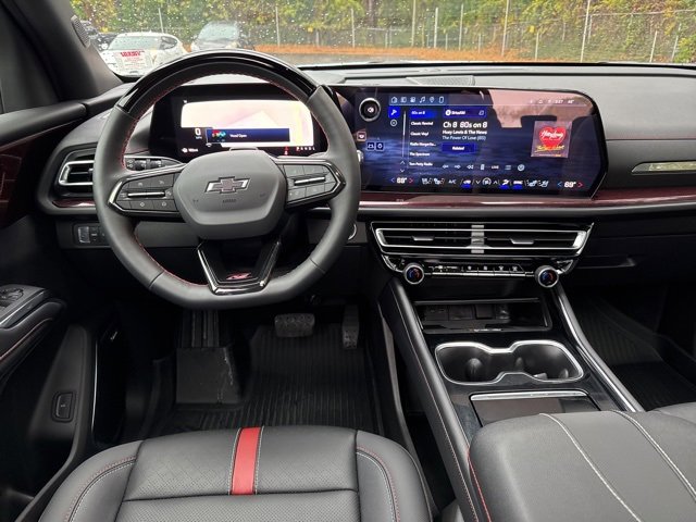 Used 2026 Chevrolet Traverse RS image 24