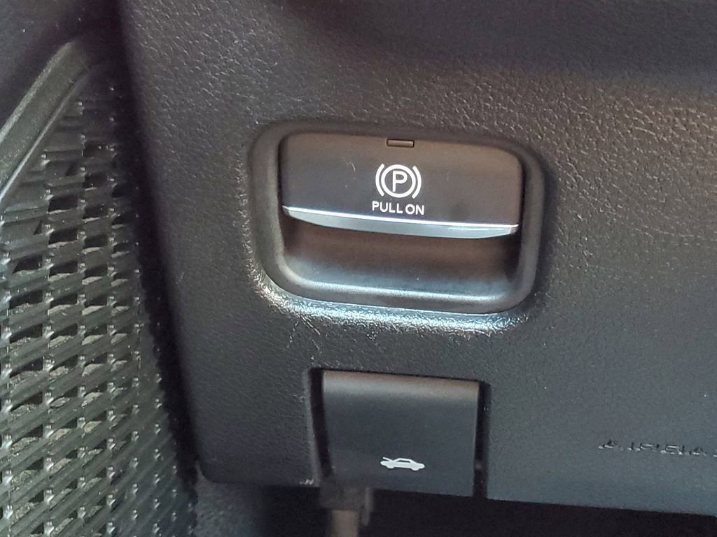 Used 2024 Jeep Grand Cherokee L Laredo AWD/4WD image 34