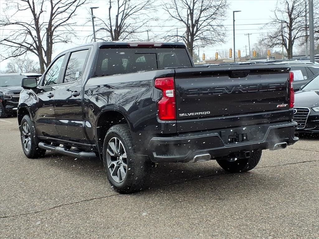 Used 2024 Chevrolet Silverado 1500 RST image 3