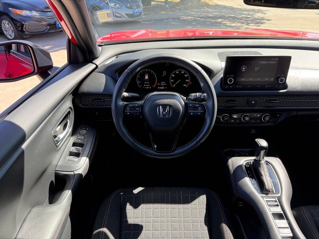 Used 2024 Honda HR-V Sport image 2