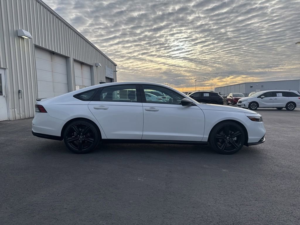 Used 2023 Honda Accord Sport image 8