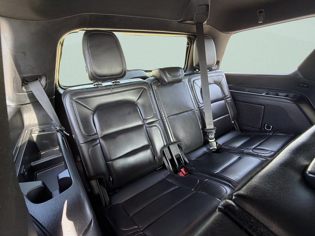 Used 2019 Lincoln Navigator Premiere AWD/4WD image 12