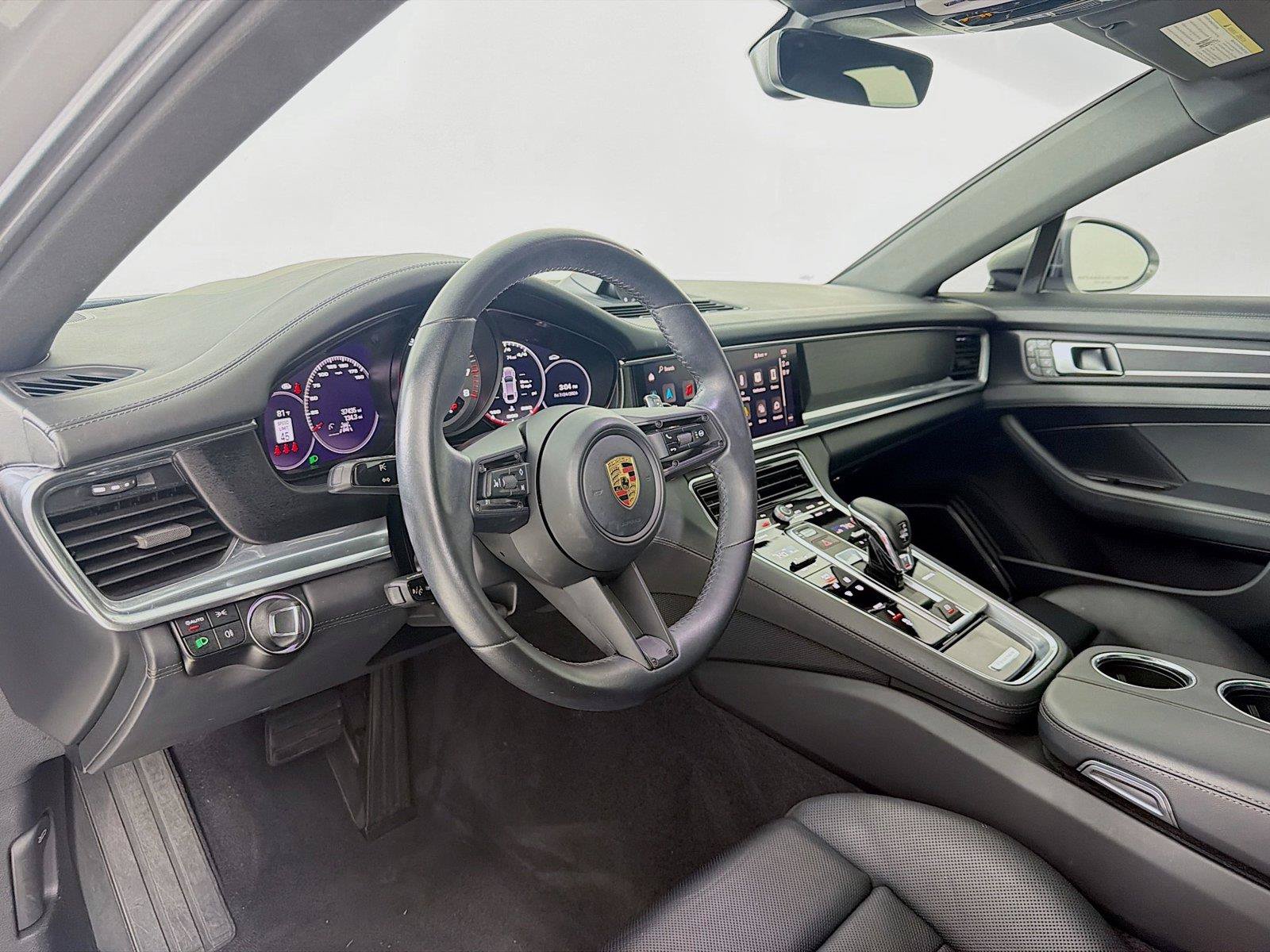 Used 2023 Porsche Panamera Platinum Edition RWD image 4