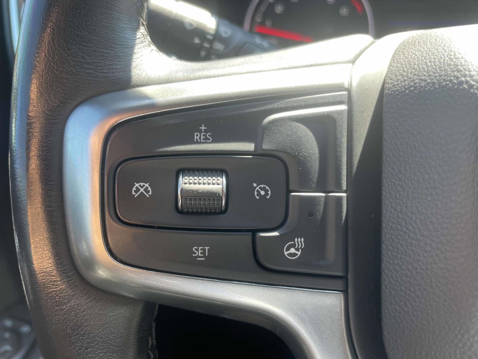 Used 2020 Chevrolet Silverado 1500 LTZ AWD/4WD image 20
