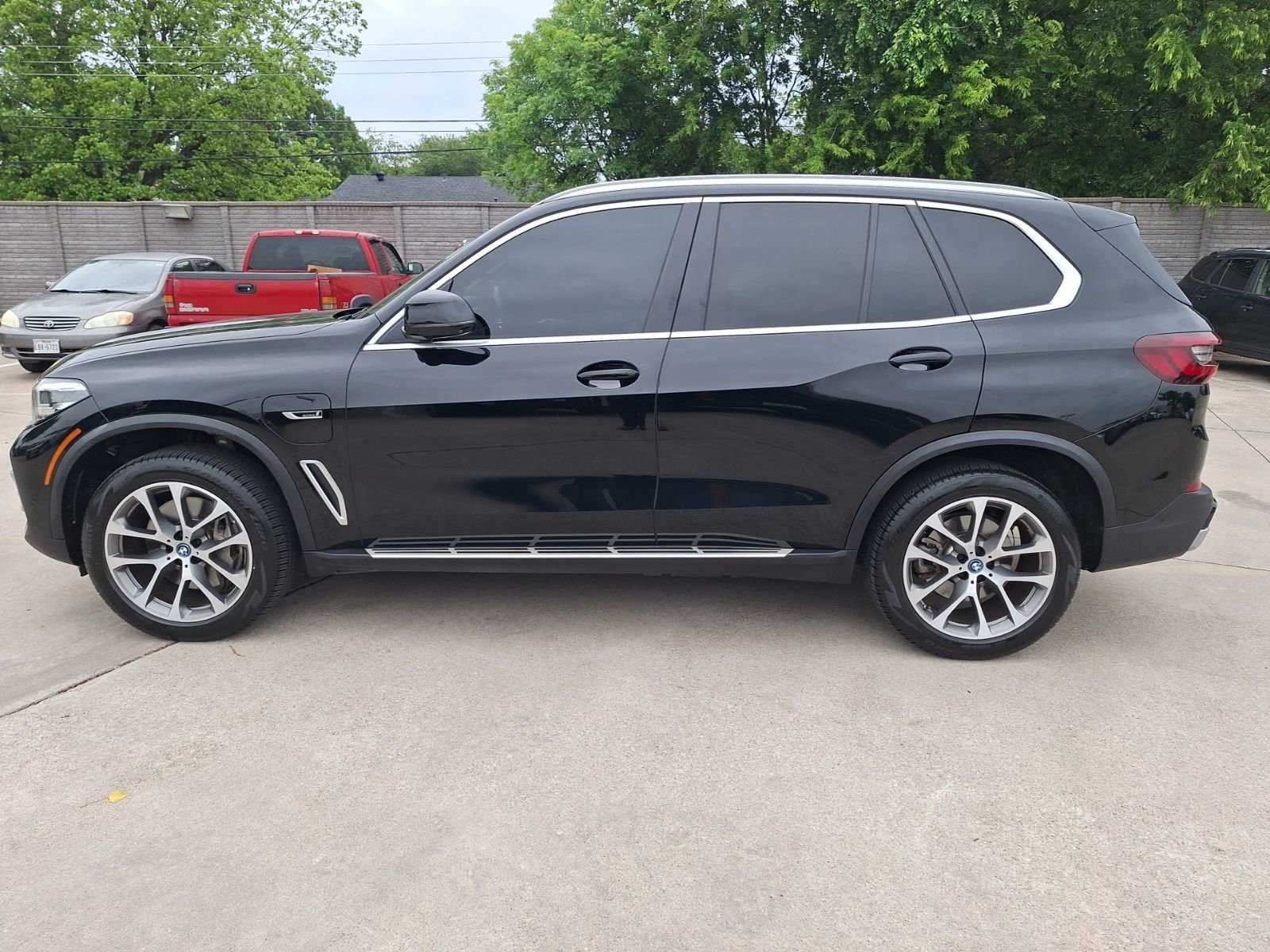 Used 2023 BMW X5 xDrive45e AWD/4WD image 3