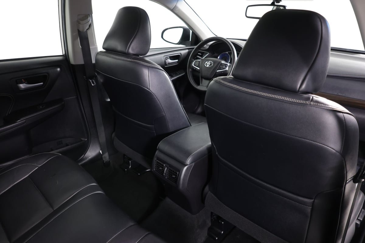 Used 2015 Toyota Camry XLE FWD image 40
