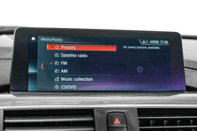 Used 2018 BMW 330e image 29