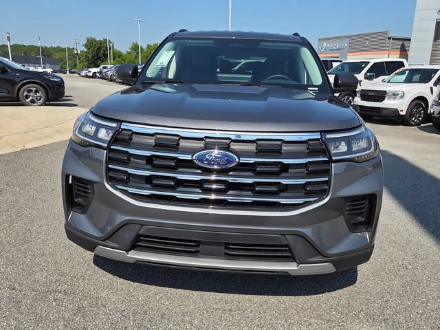 New 2026 Ford Explorer Active RWD image 2