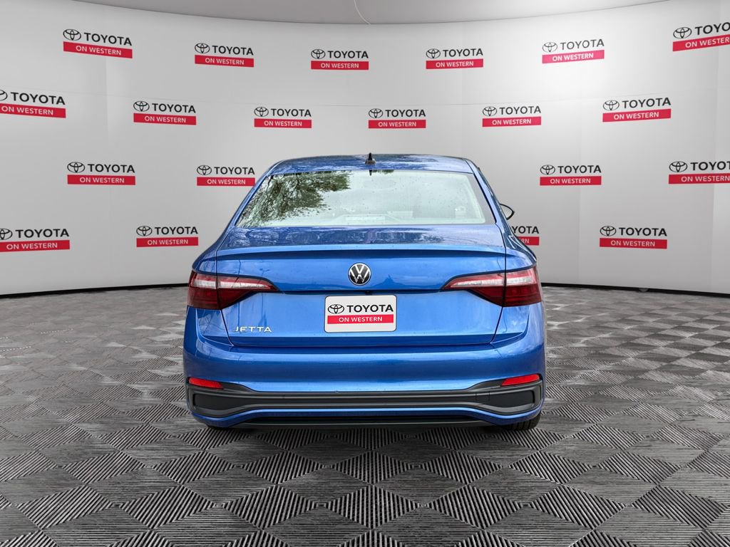 Used 2024 Volkswagen Jetta S FWD image 4