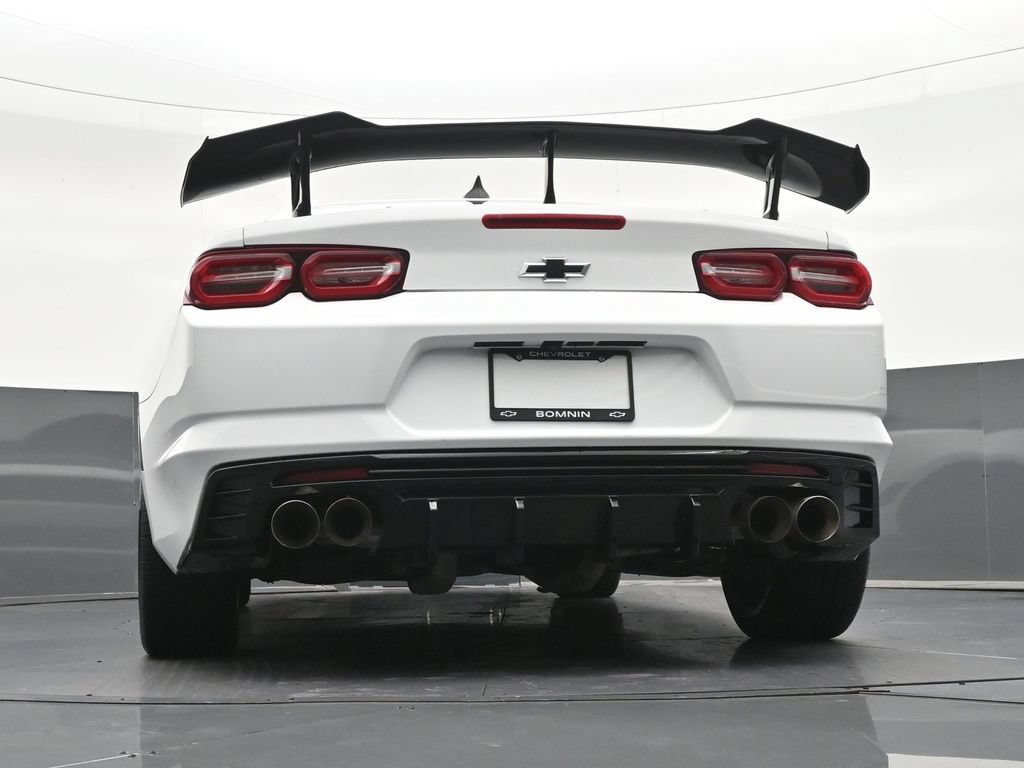 Used 2021 Chevrolet Camaro LT RWD image 27