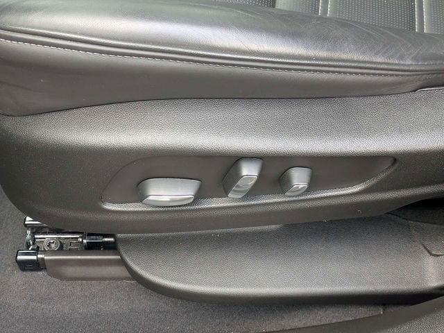 Certified 2025 Cadillac XT6 Premium Luxury w/ Platinum Package image 21