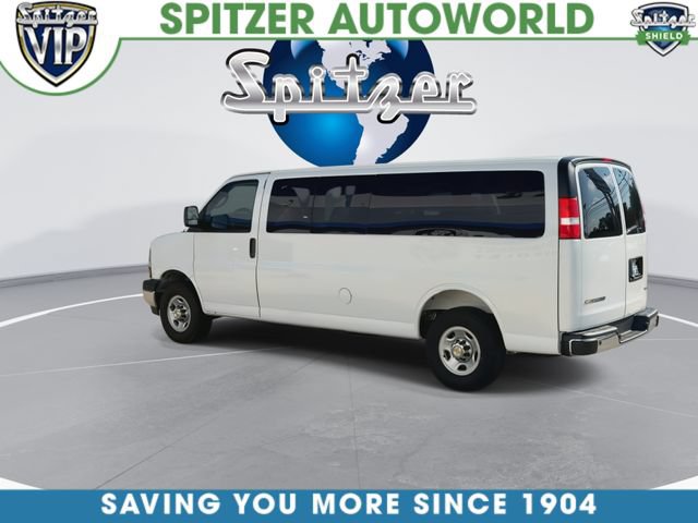 Used 2025 Chevrolet Express 3500 LT w/ LT Preferred Equipment Group RWD image 7