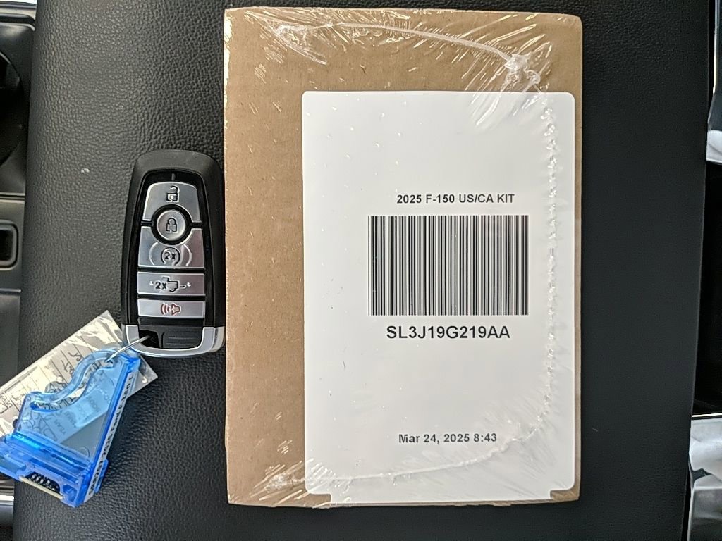 Used 2025 Ford F150 Lariat w/ Equipment Group 501A Mid image 32