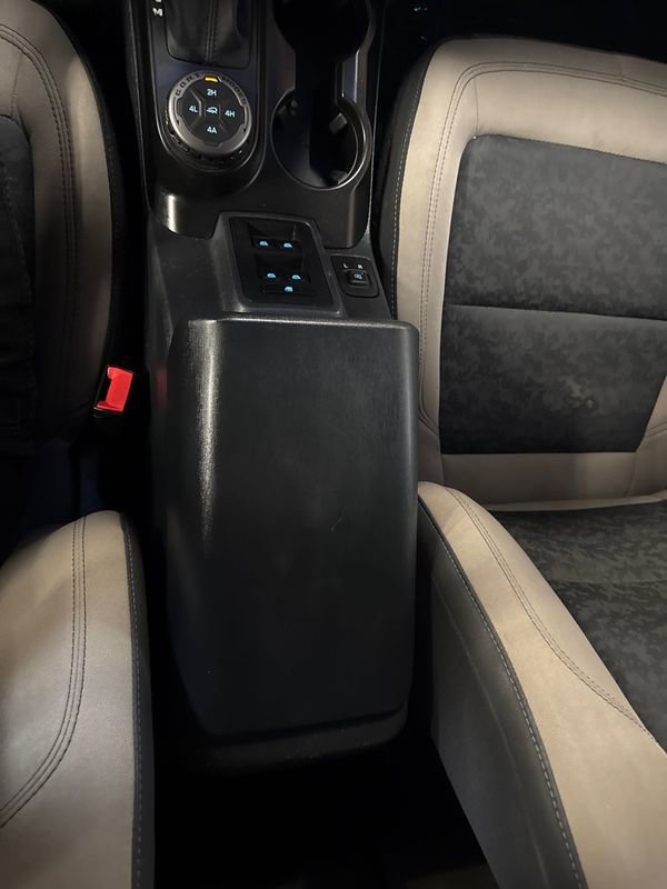 Used 2023 Ford Bronco Wildtrak image 85