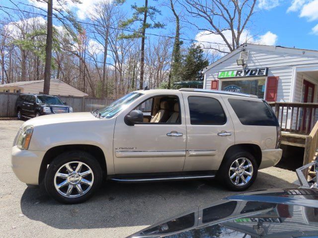 Used 2007 GMC Yukon Denali image 8