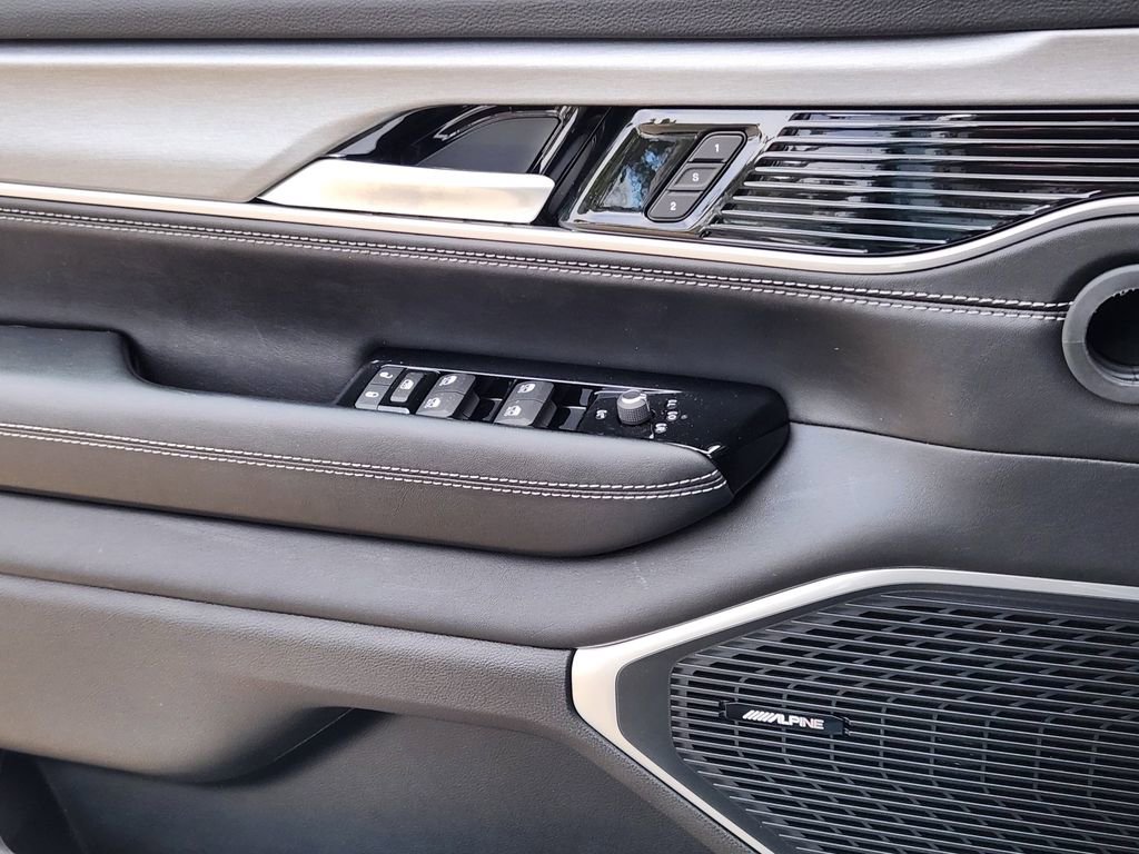 New 2026 Jeep Grand Wagoneer L Limited image 6