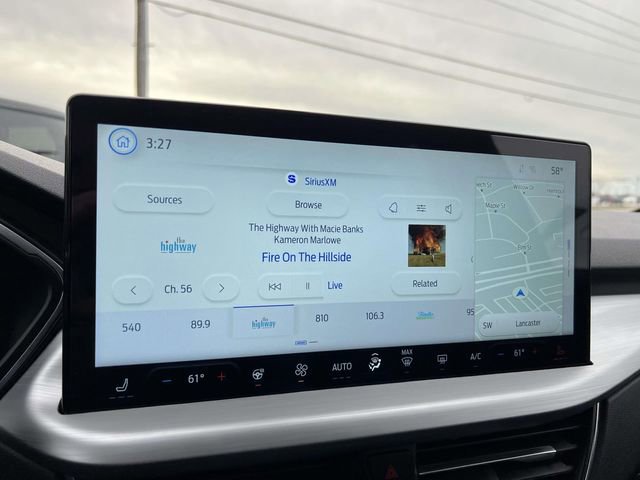 Used 2025 Ford Escape Platinum image 19