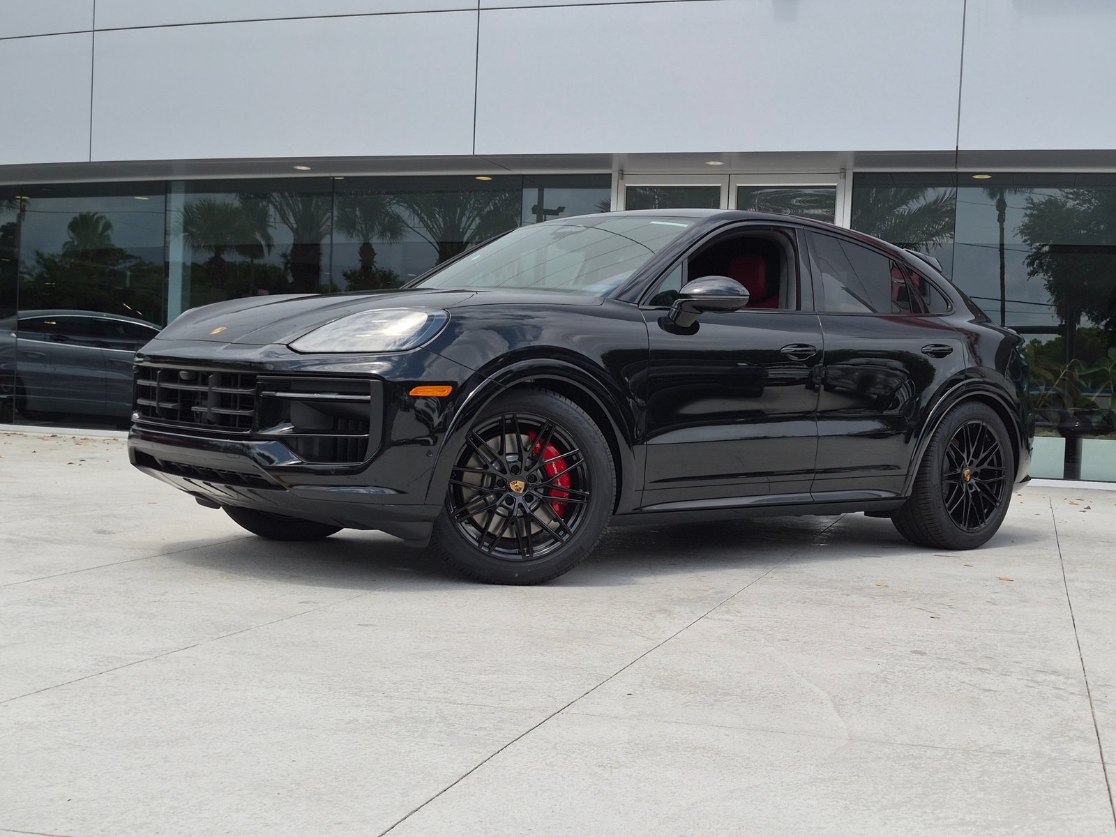 New 2026 Porsche Cayenne GTS AWD/4WD image 1
