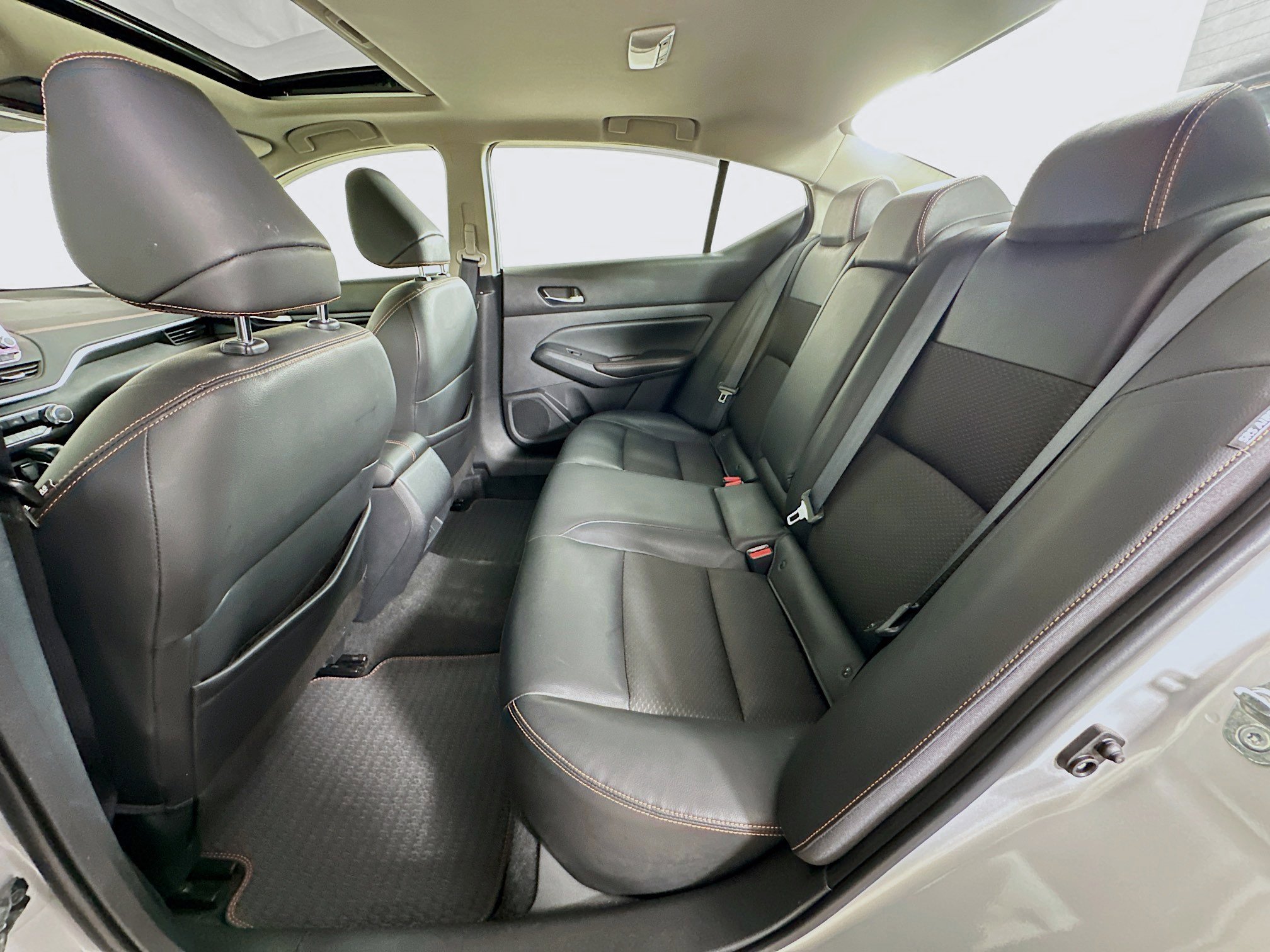 Used 2020 Nissan Altima 2.5 SR w/ Premium Package image 27