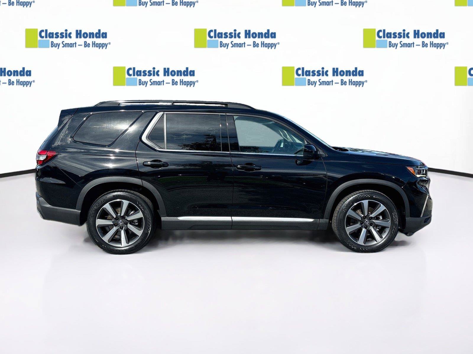 Certified 2023 Honda Pilot Elite image 9
