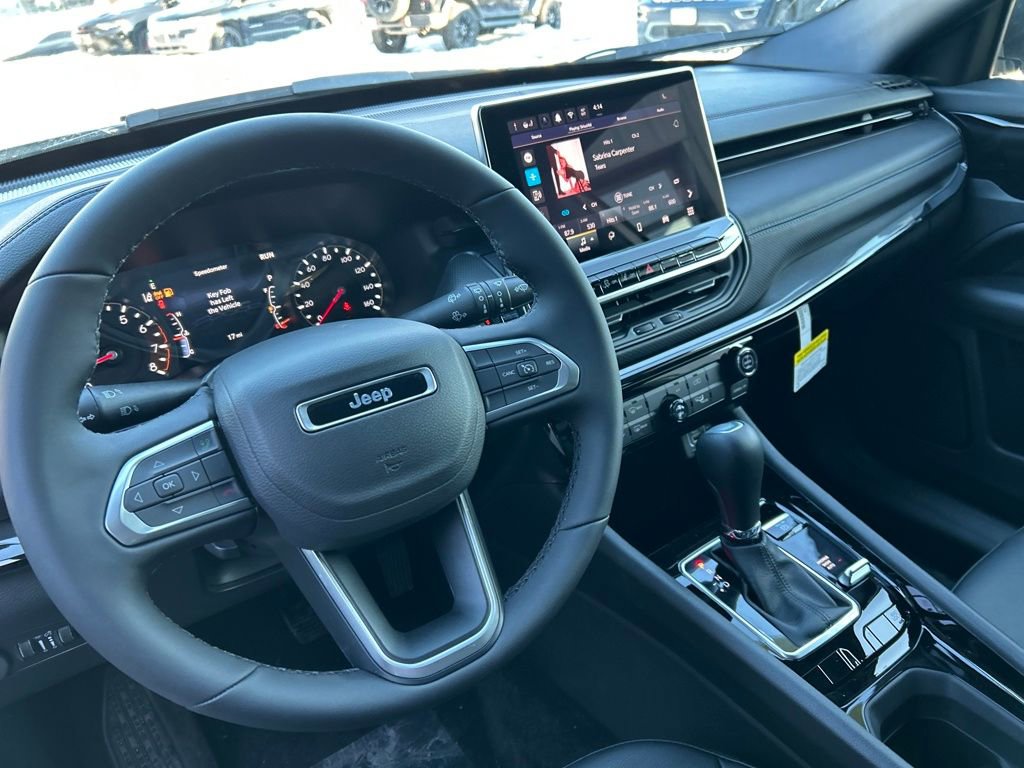New 2026 Jeep Compass Latitude AWD/4WD image 33