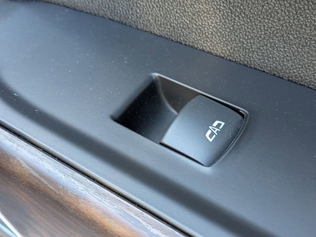 Used 2021 GMC Sierra 1500 SLT image 38