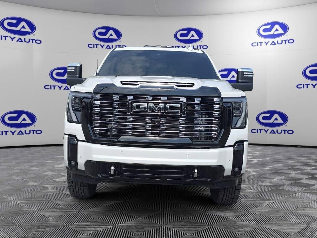 Used 2025 GMC Sierra 2500 Denali Ultimate w/ Snow Plow Prep/Camper Package image 11