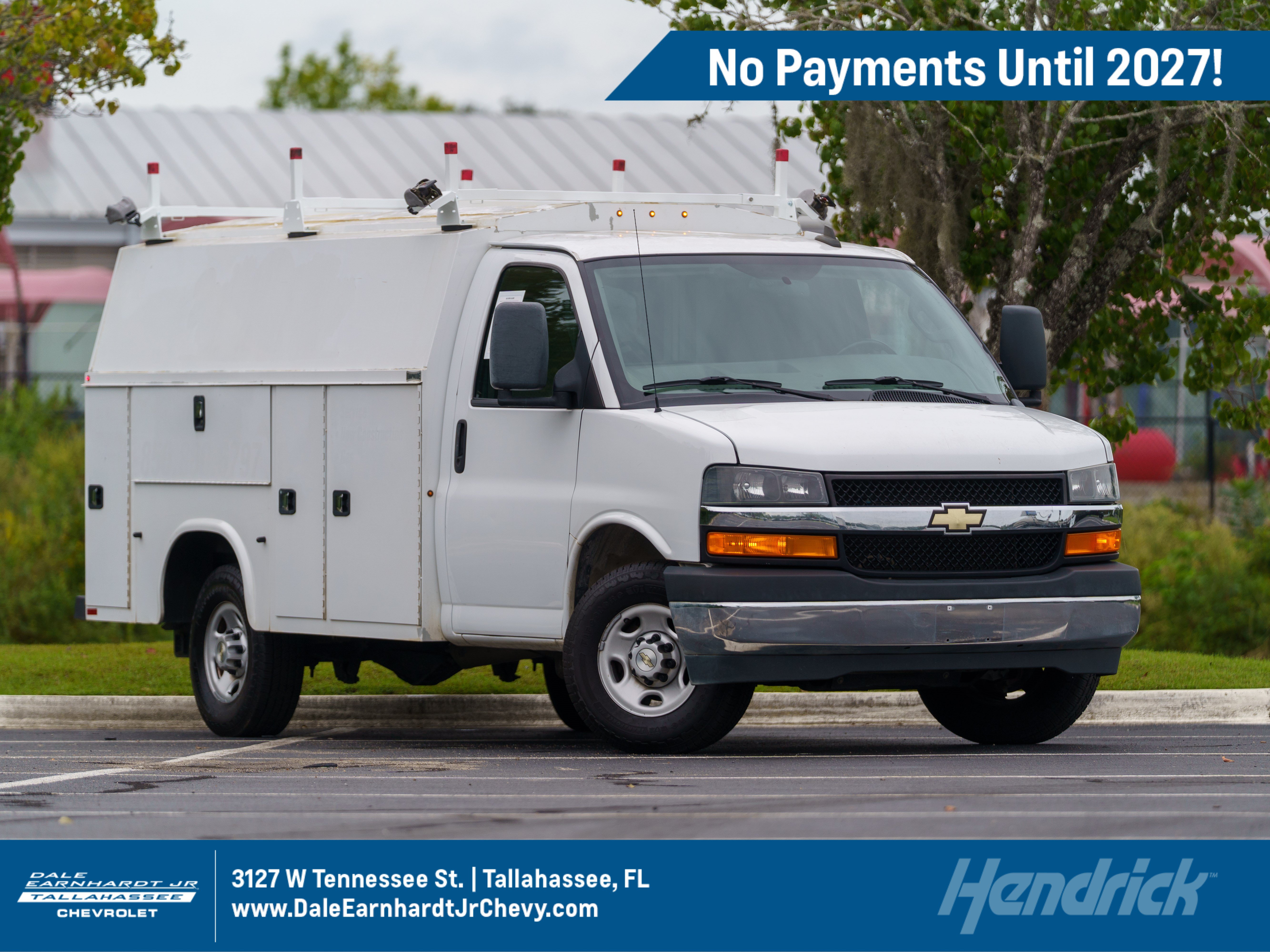 Used 2022 Chevrolet Express 3500 w/ Power Convenience Package RWD image 1
