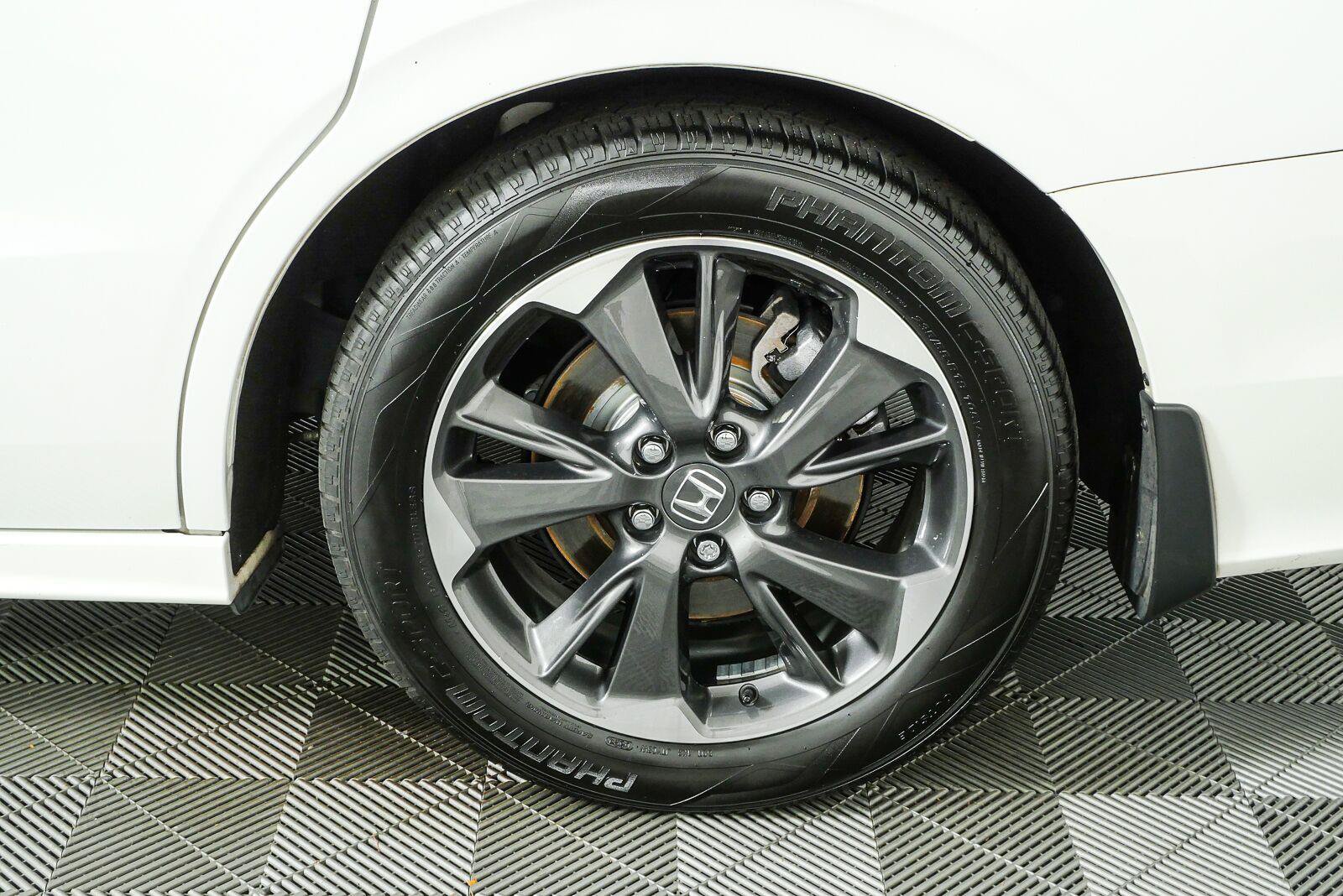 Used 2022 Honda Odyssey Elite image 41