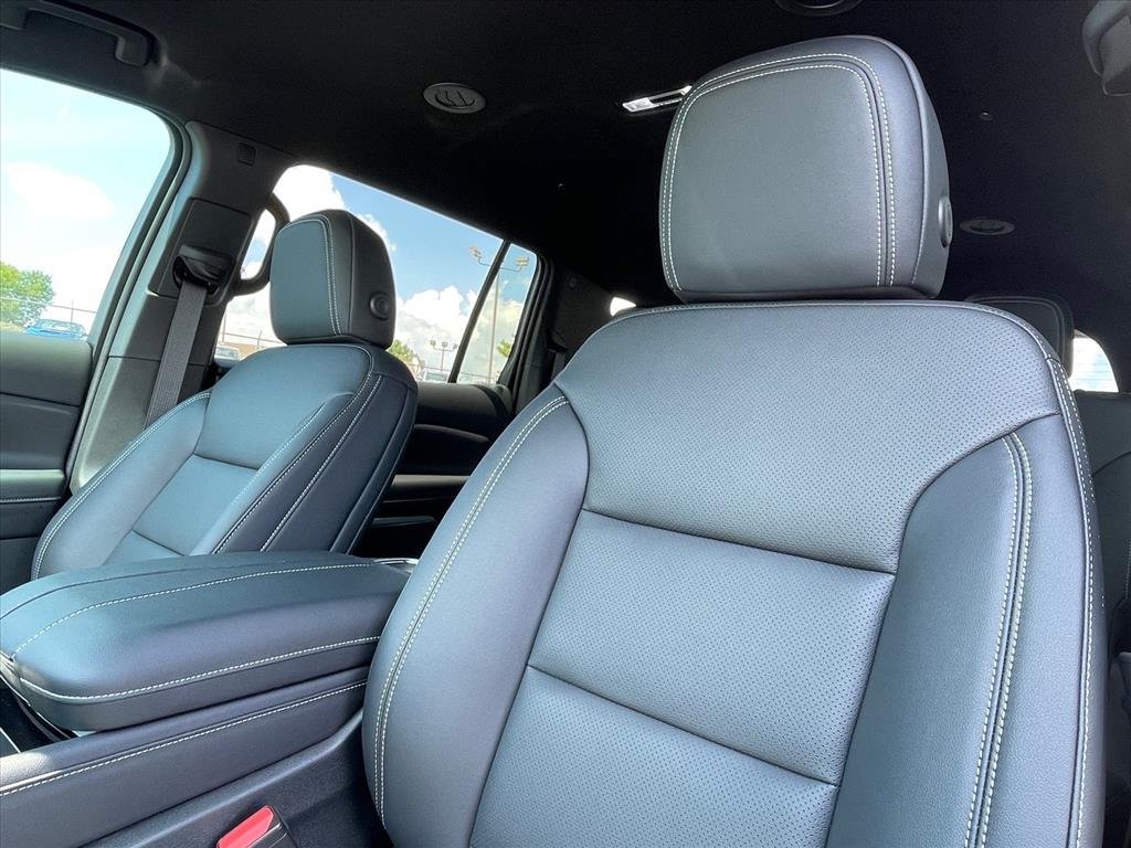 New 2027 Chevrolet Traverse LT w/ Enhanced Driving Package FWD image 21