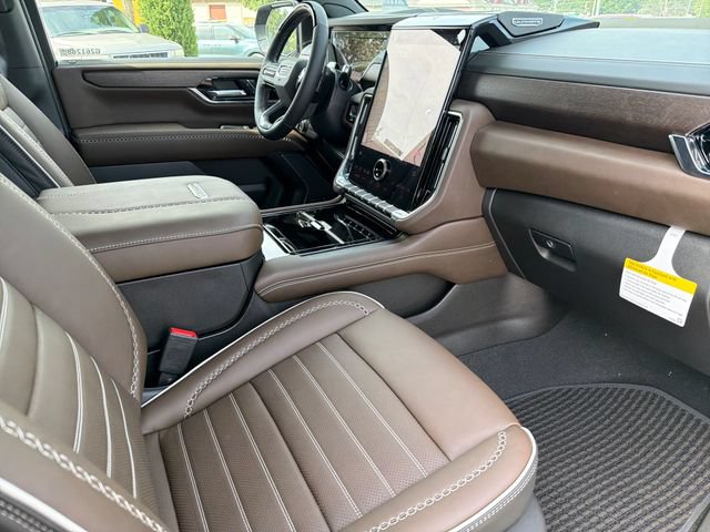 New 2026 GMC Yukon XL Denali Ultimate AWD/4WD image 21