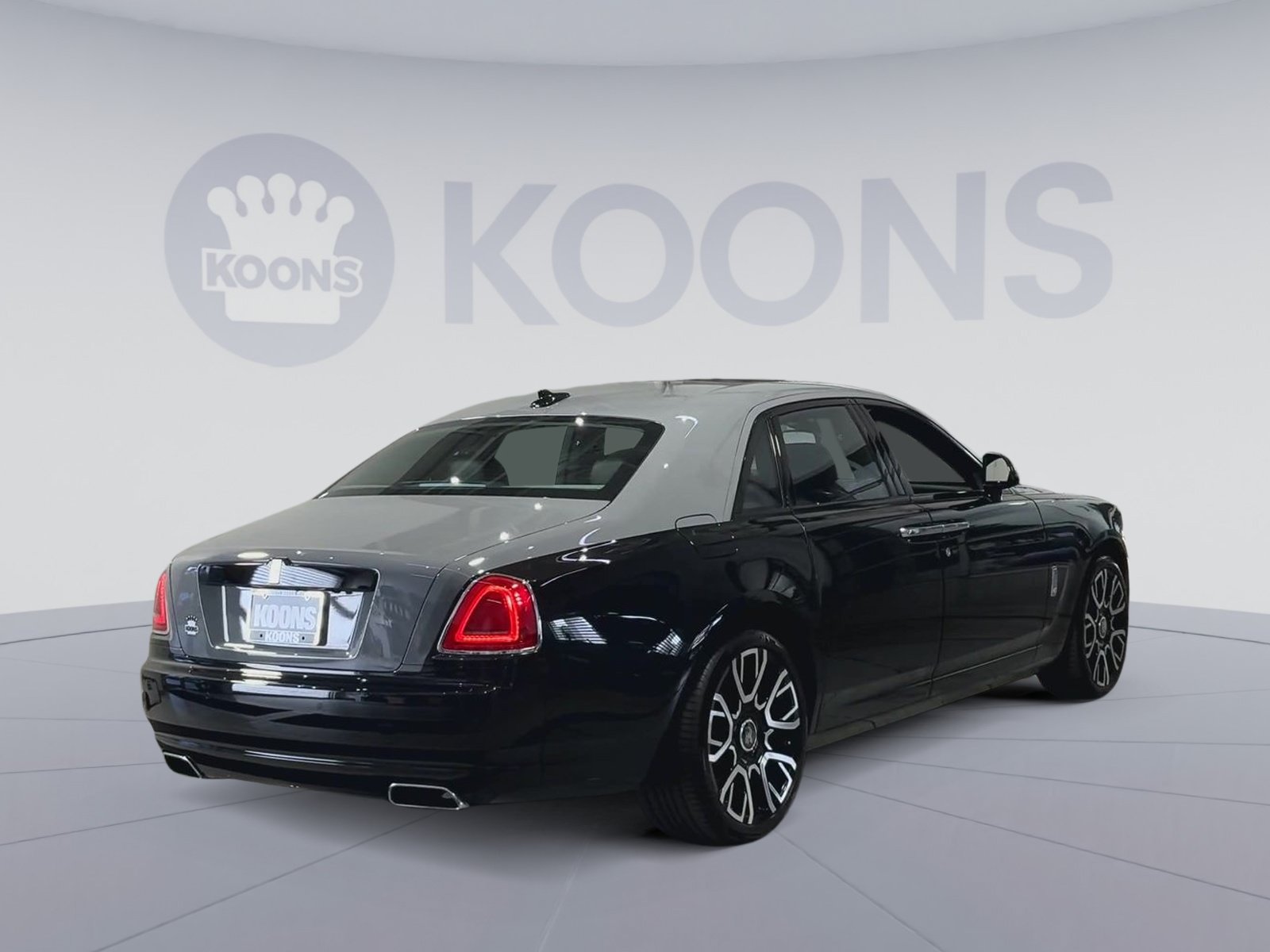 Used 2013 Rolls-Royce Ghost RWD image 11