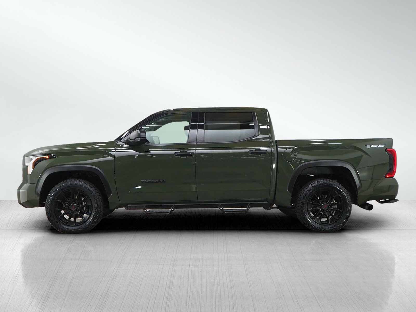 Used 2023 Toyota Tundra SR5 AWD/4WD image 2