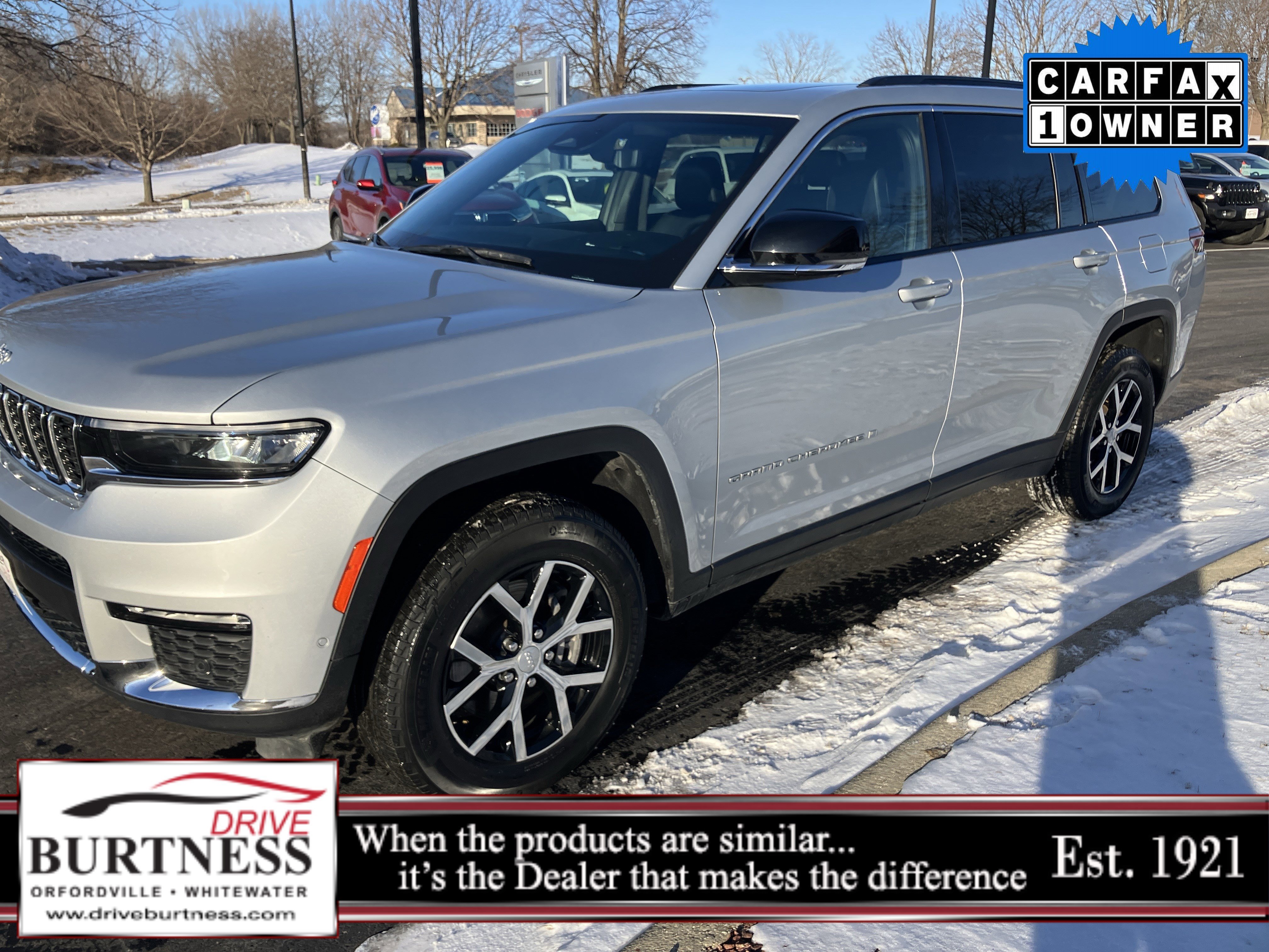 Used 2024 Jeep Grand Cherokee L Limited w/ Luxury Tech Group II image 17