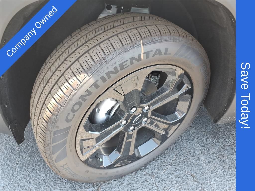 New 2027 Chevrolet Equinox LT w/ Convenience Package II FWD image 16