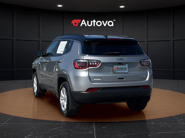 Used 2020 Jeep Compass Latitude w/ Cold Weather Group AWD/4WD image 3