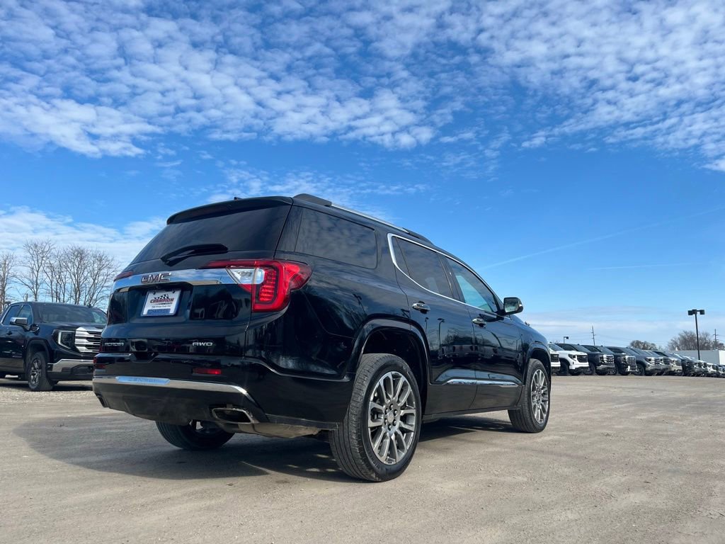 Used 2023 GMC Acadia Denali w/ Trailering Package image 9