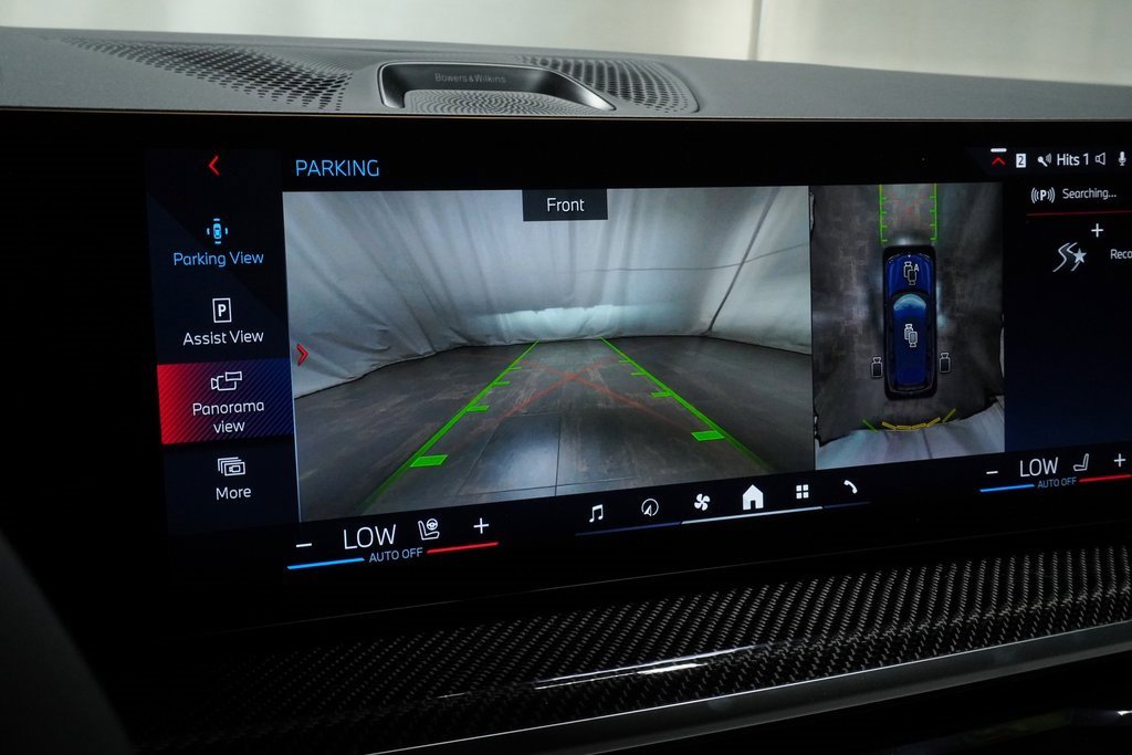 Used 2025 BMW X7 M60i image 29