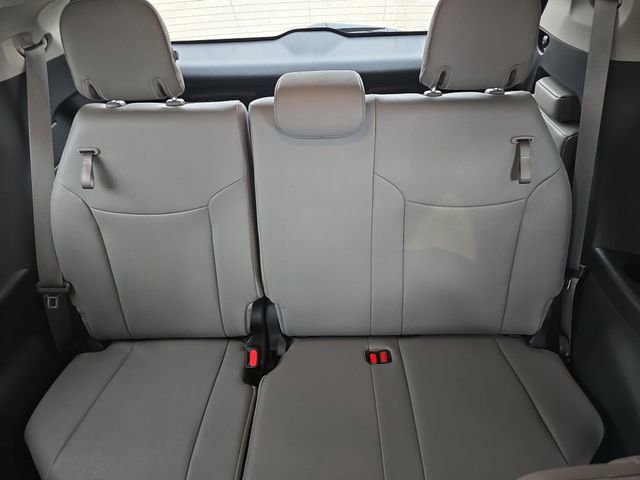 Used 2025 Toyota Sienna XLE image 12