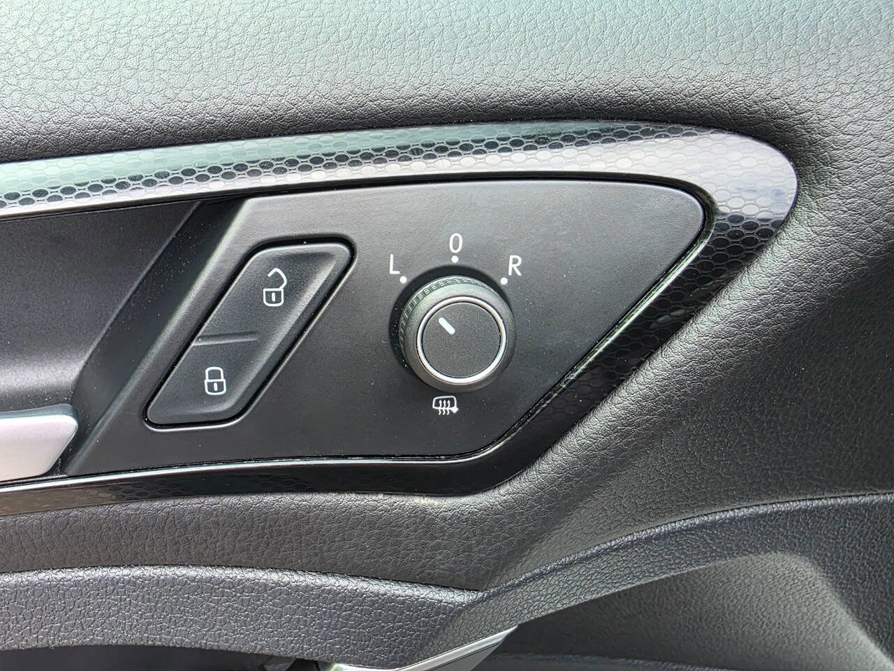 Used 2016 Volkswagen Golf SEL w/ Lighting Package (SEL) image 10