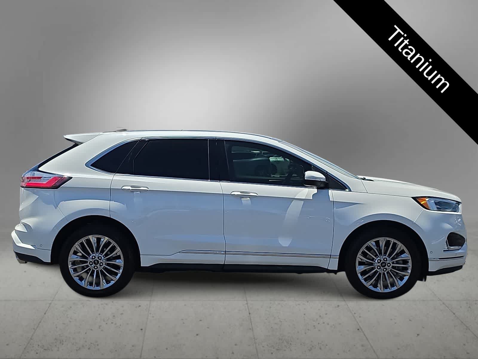 Used 2020 Ford Edge Titanium w/ Equipment Group 301A AWD/4WD image 10