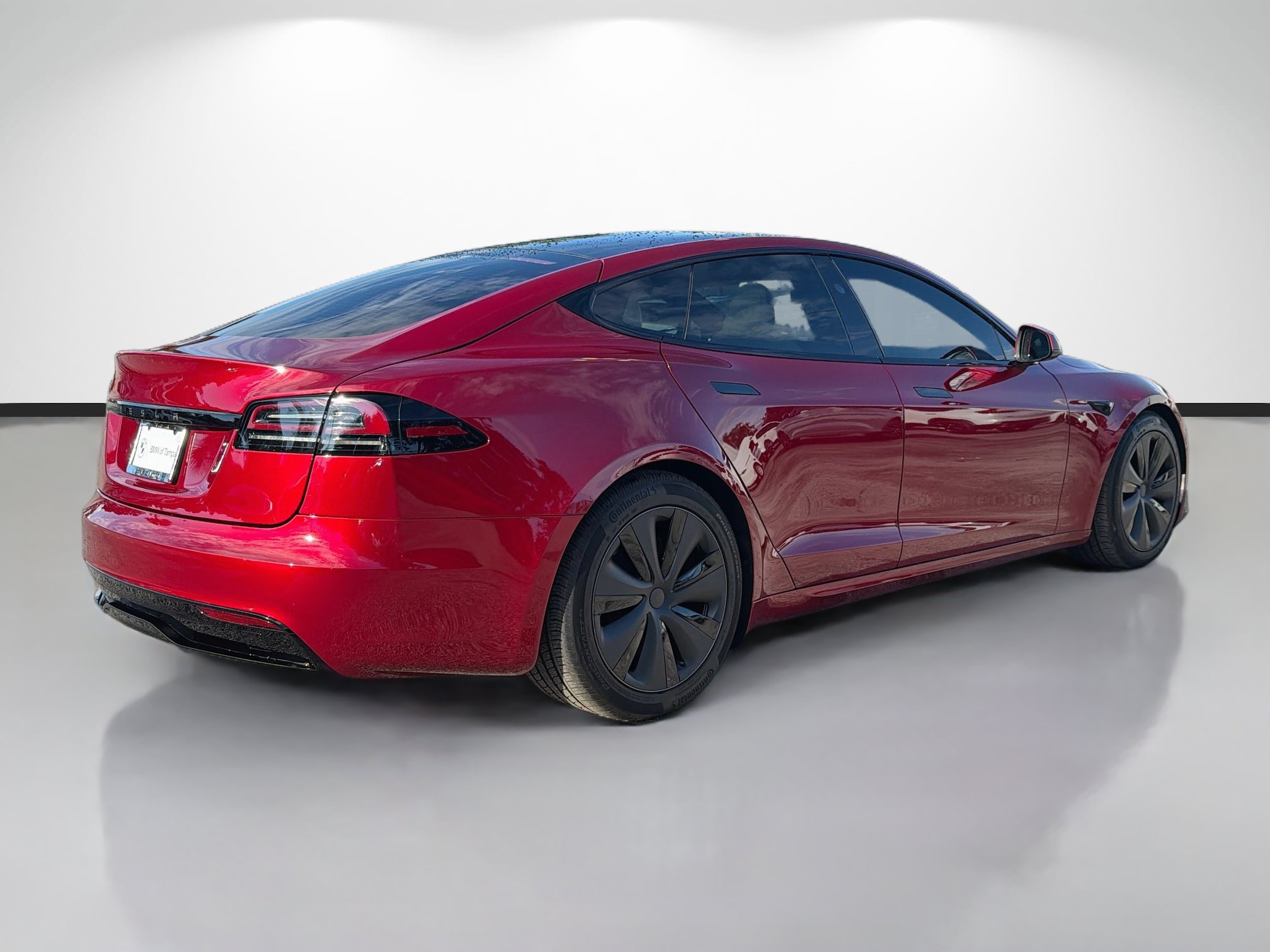Used 2025 Tesla Model S AWD/4WD image 3
