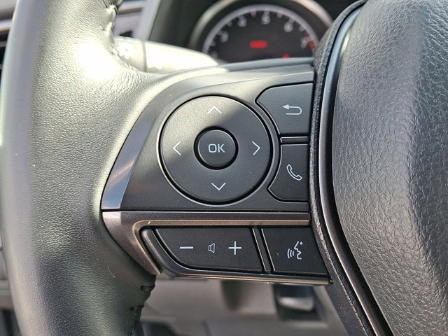 Used 2024 Toyota Camry SE image 19