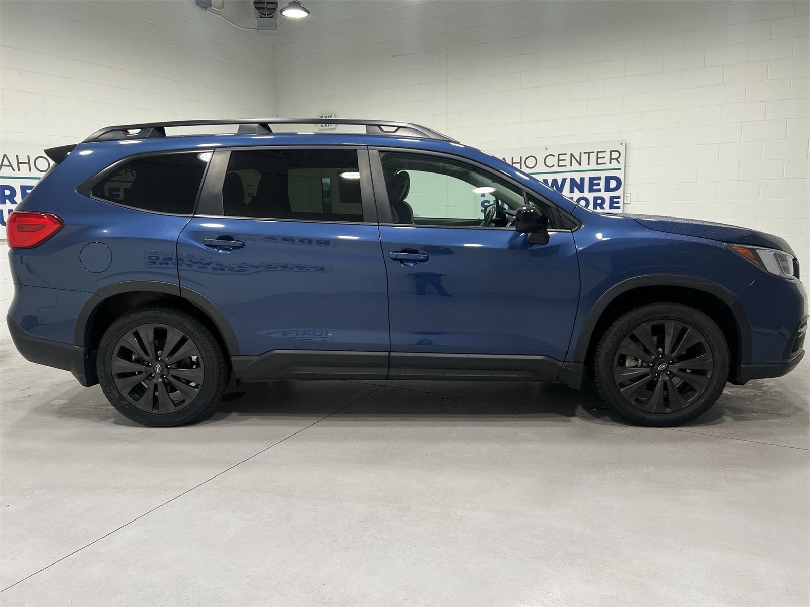 Used 2022 Subaru Ascent Onyx Edition image 9