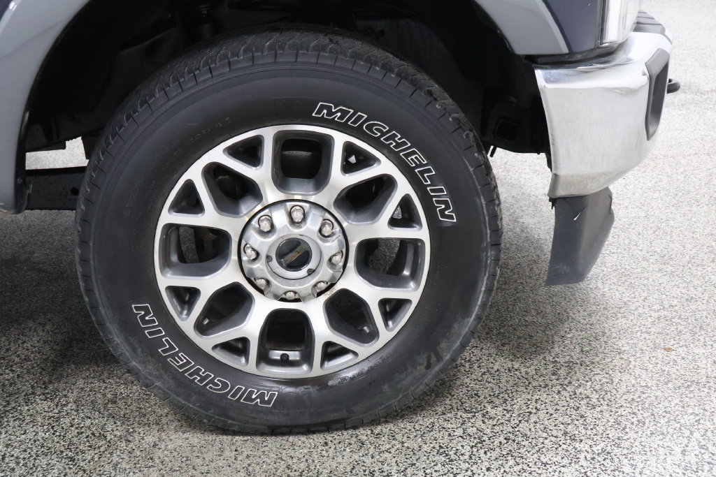 Used 2022 Ford F250 Lariat w/ Lariat Ultimate Package AWD/4WD image 32