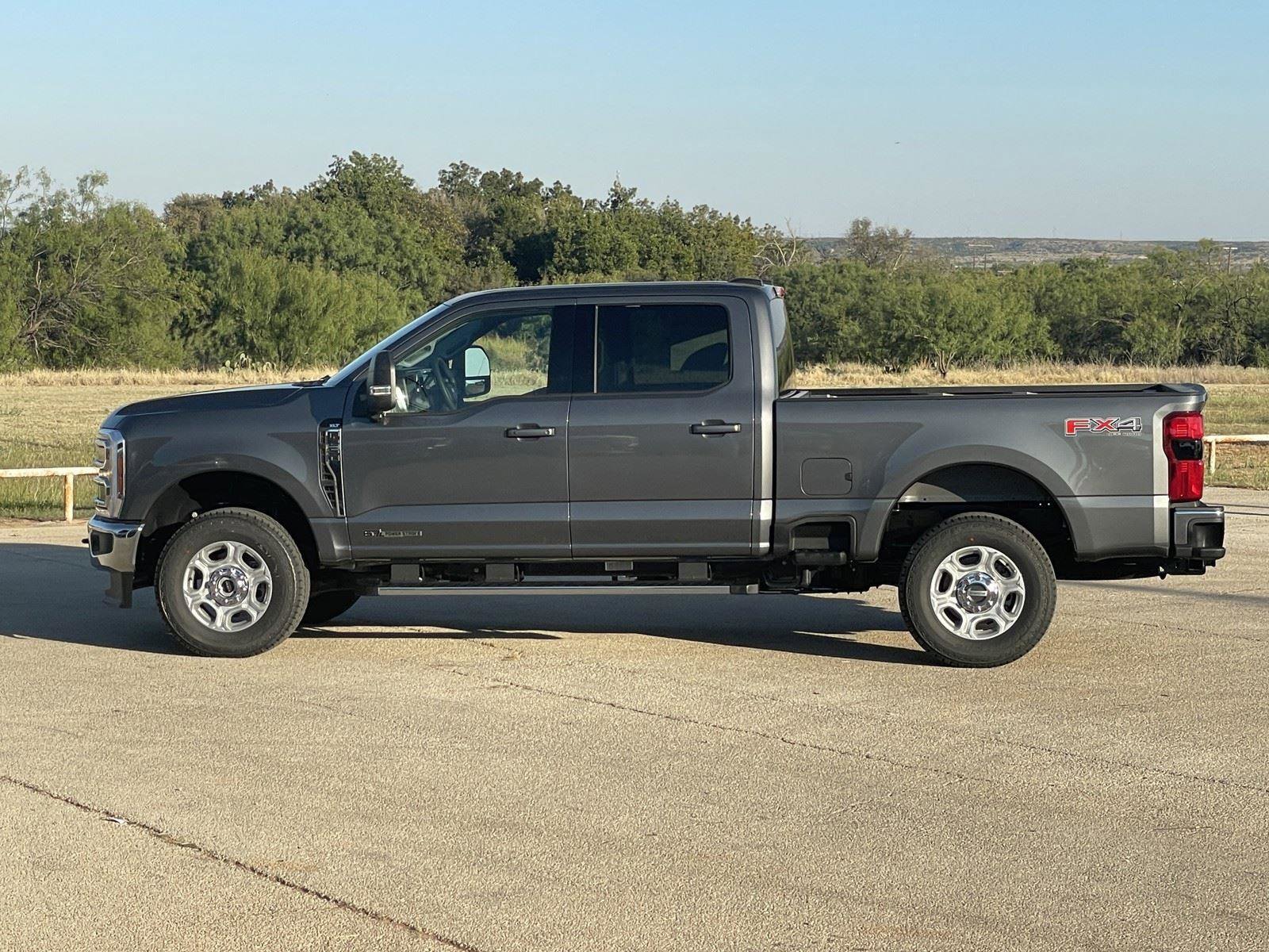 New 2026 Ford F250 XLT image 4