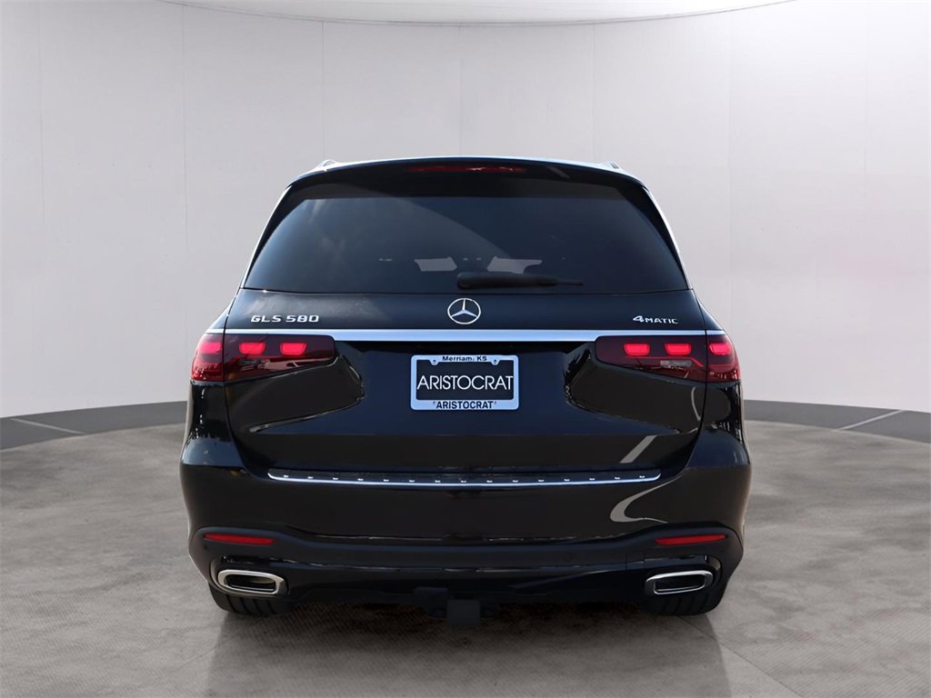 New 2026 Mercedes-Benz GLS 580 4MATIC image 5