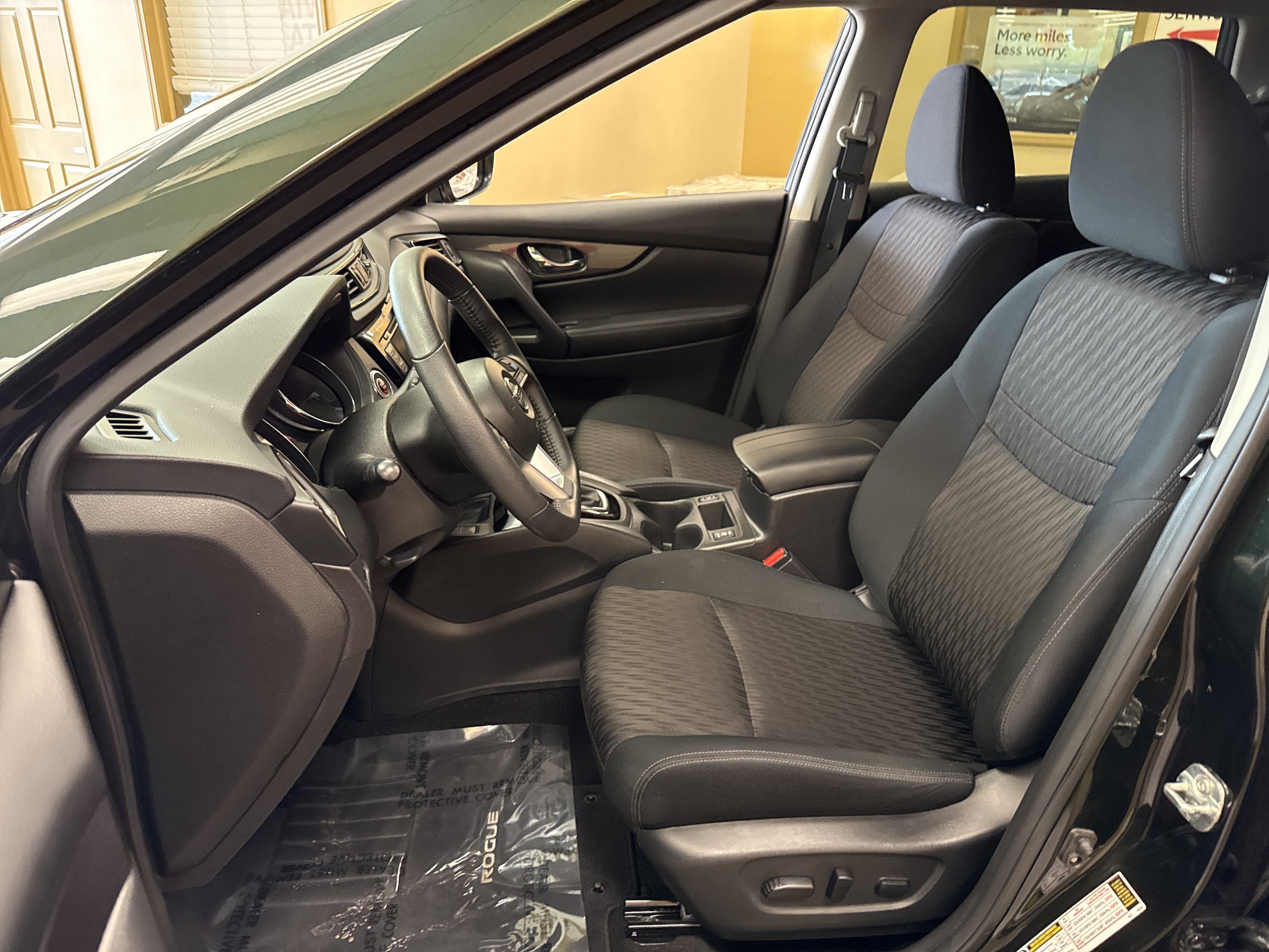 Used 2019 Nissan Rogue SV w/ Premium Package AWD/4WD image 8
