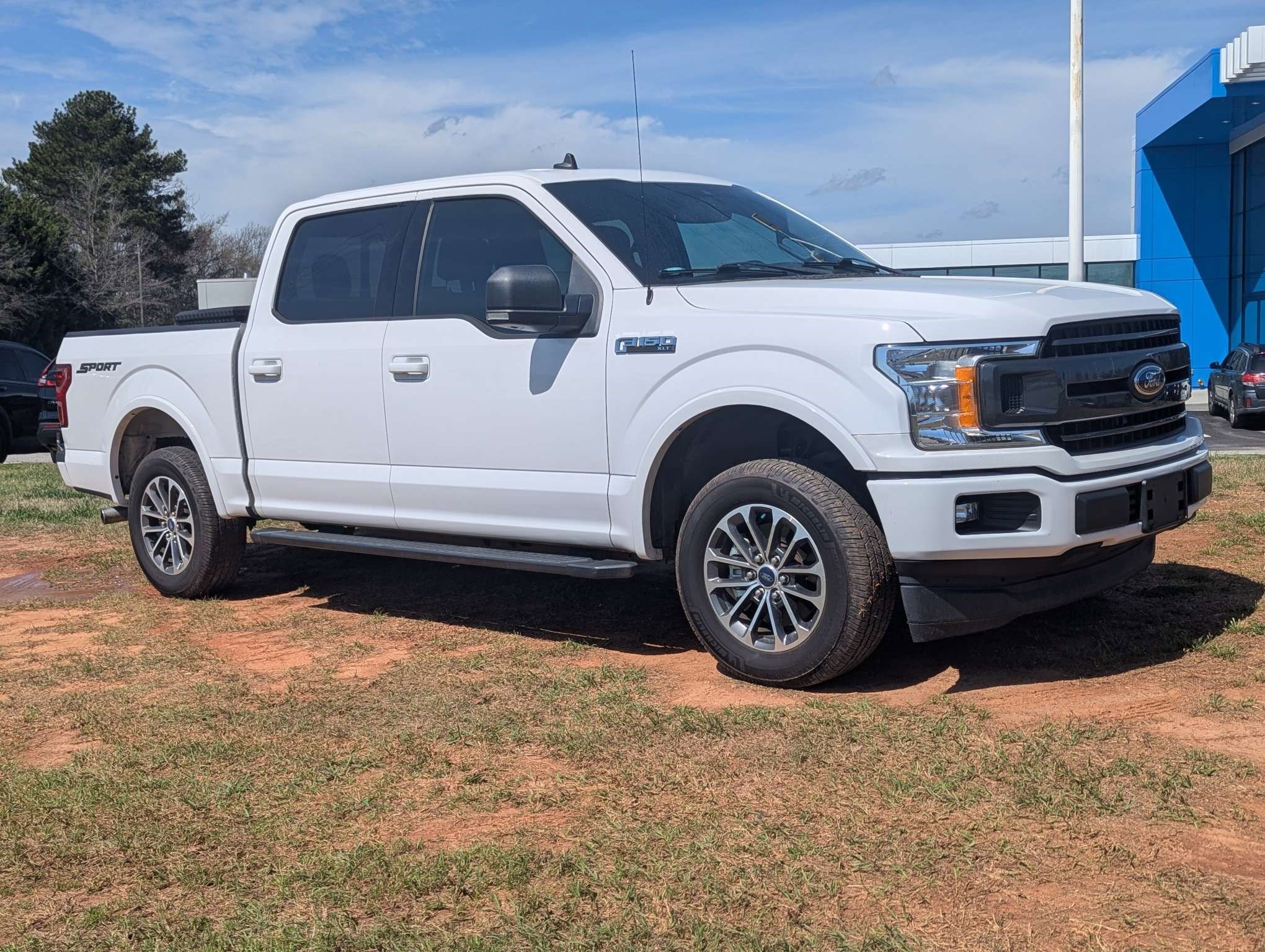 Used 2020 Ford F150 XLT w/ Equipment Group 302A Luxury image 2